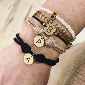 PULSERA INICIAL NUDO